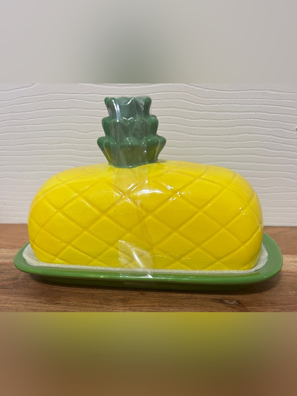 Pineapple Shaped Butter Dish Ceramic Novelty Tropical NEW